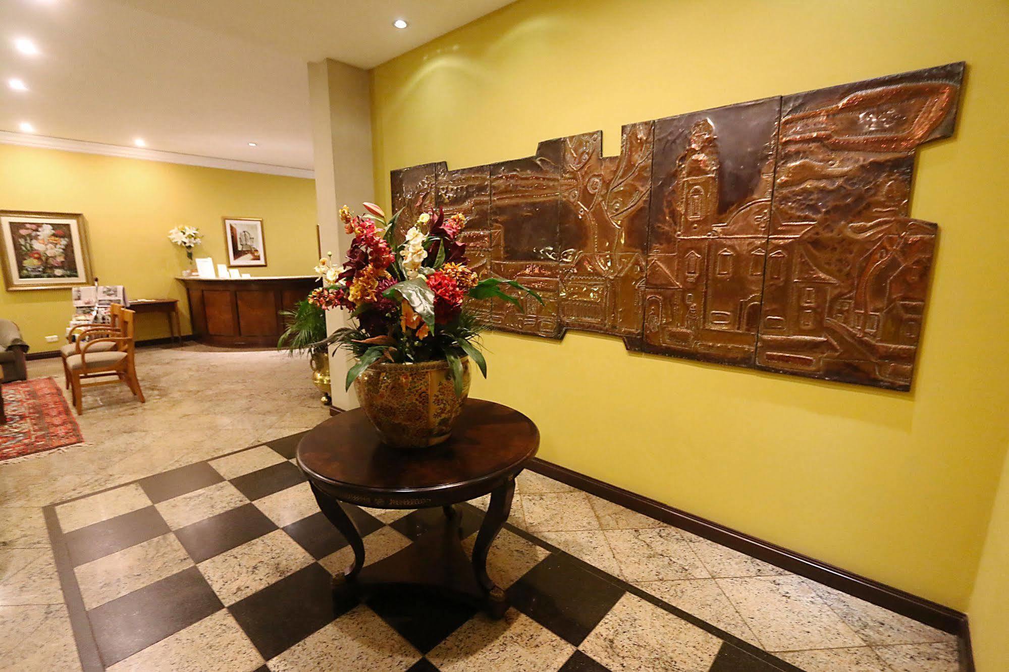 Village Hotel Ponta Grossa  Zewnętrze zdjęcie