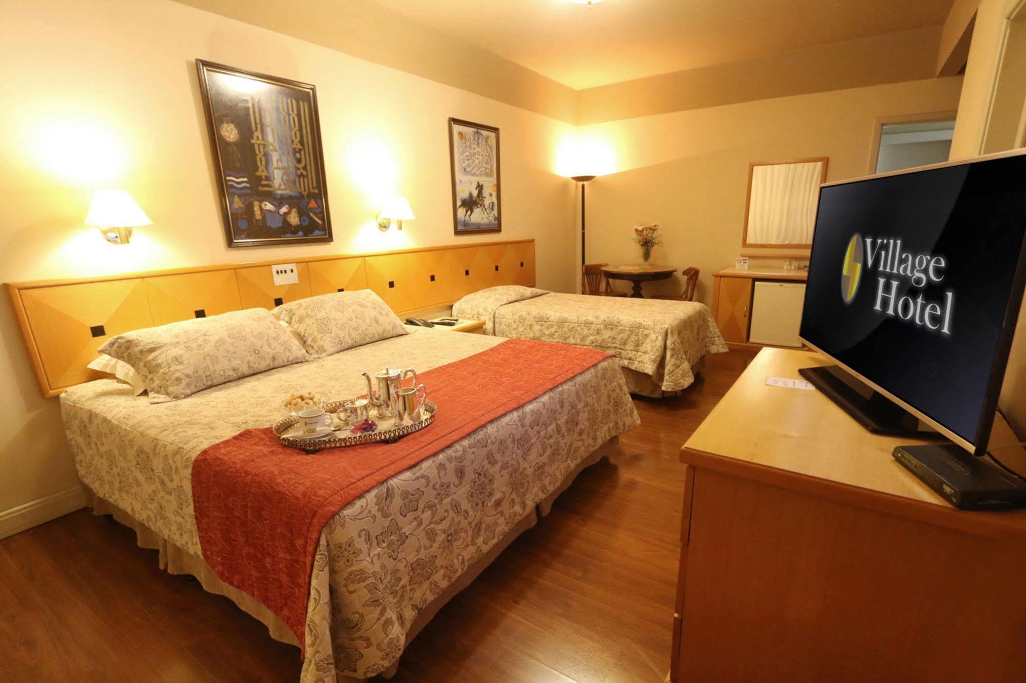 Village Hotel Ponta Grossa  Zewnętrze zdjęcie