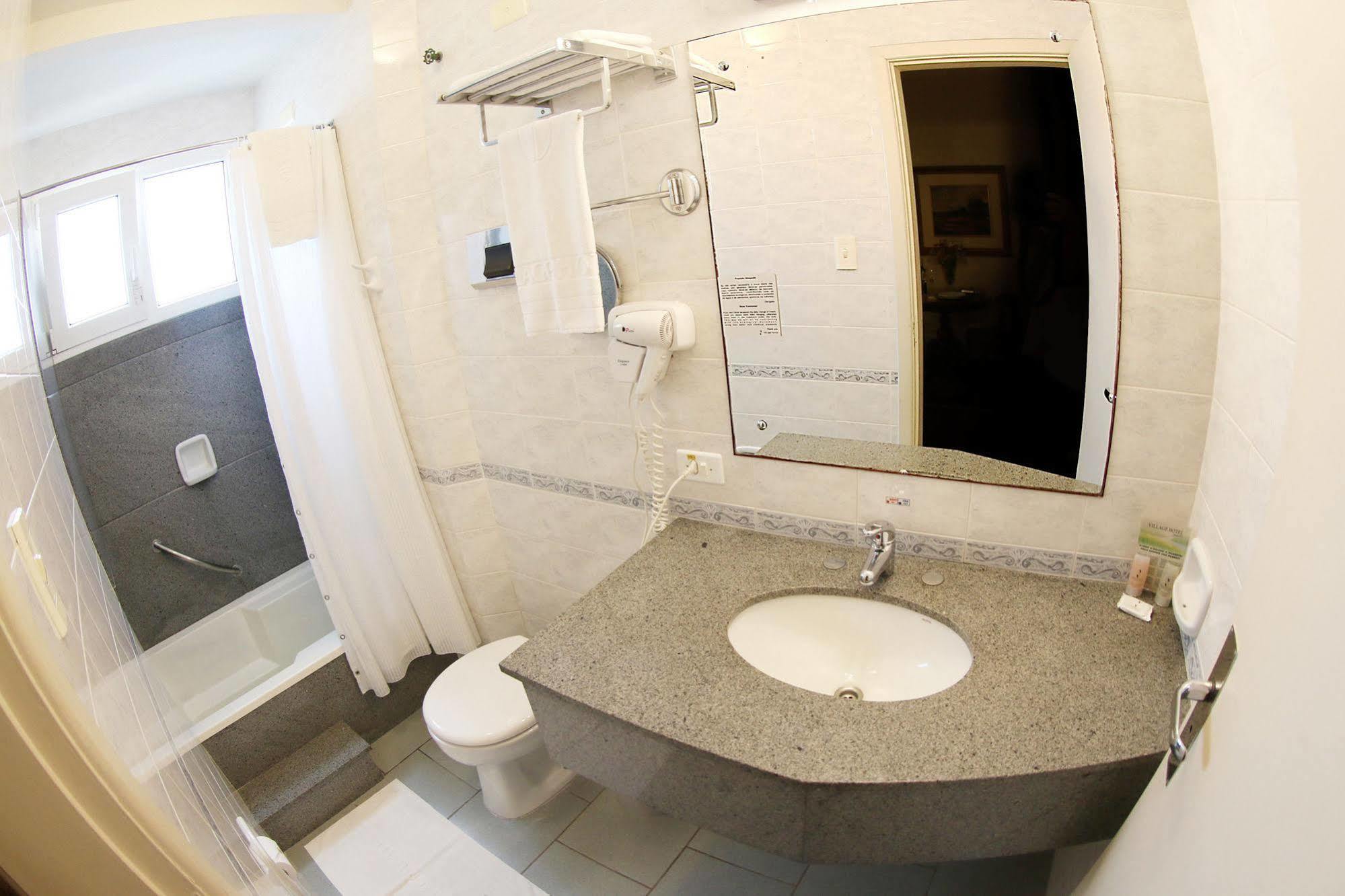 Village Hotel Ponta Grossa  Zewnętrze zdjęcie