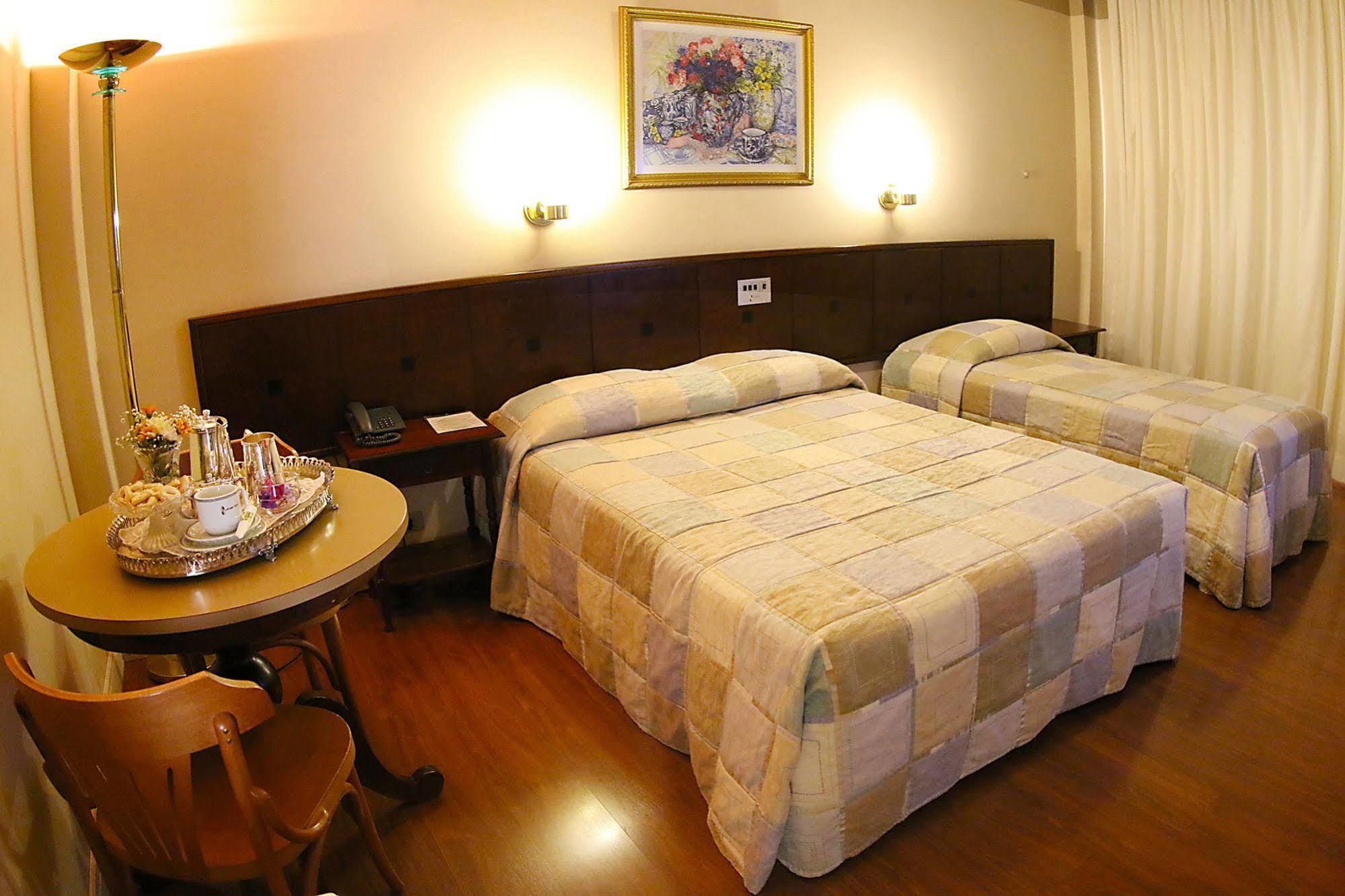 Village Hotel Ponta Grossa  Zewnętrze zdjęcie